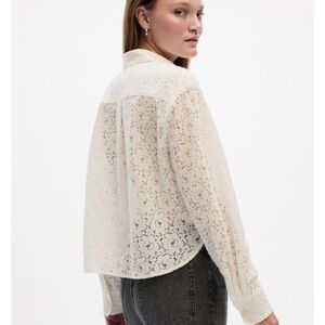 Gap Cropped Floral Lace Shirt